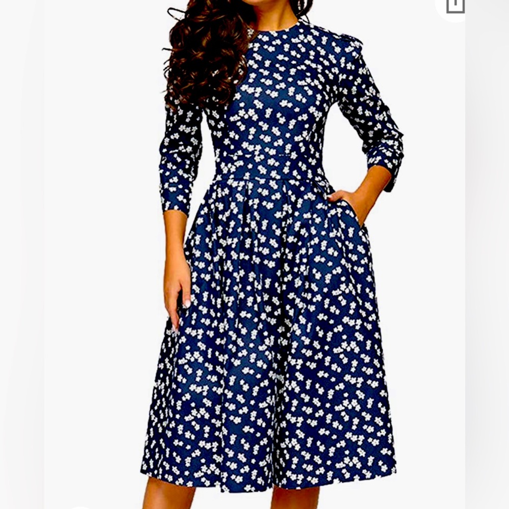 Women’s floral vintage dress